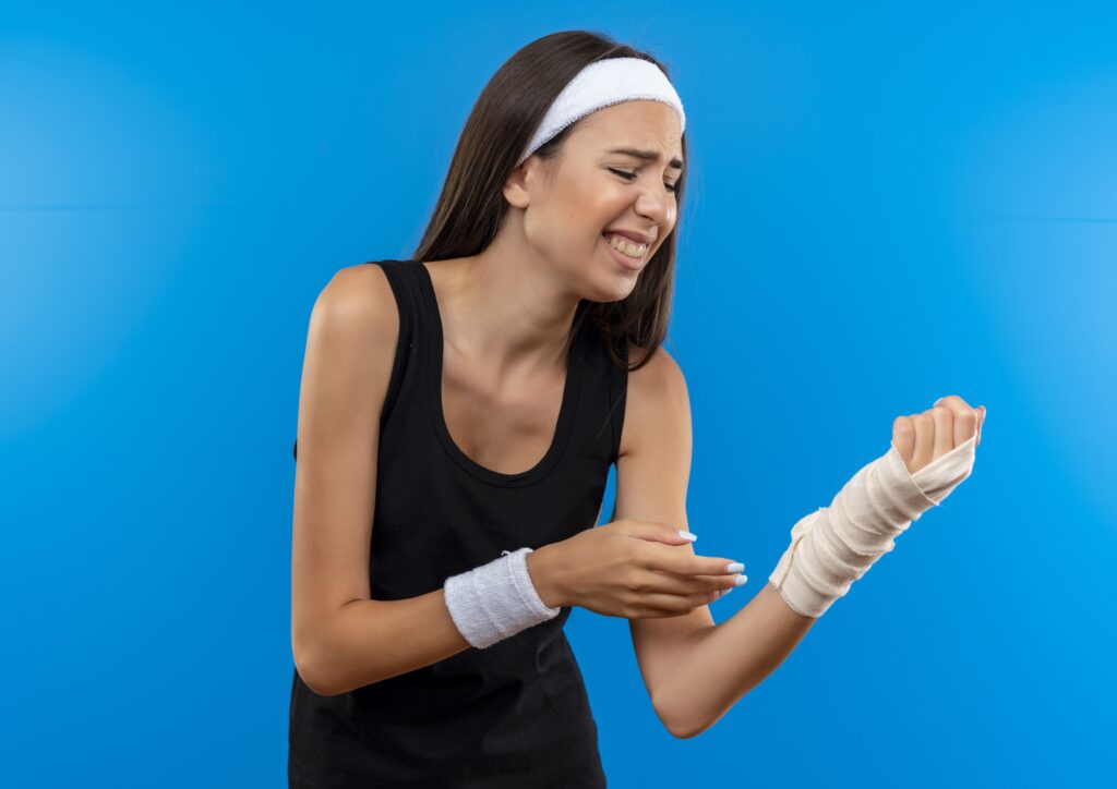 Tennis wrist pain