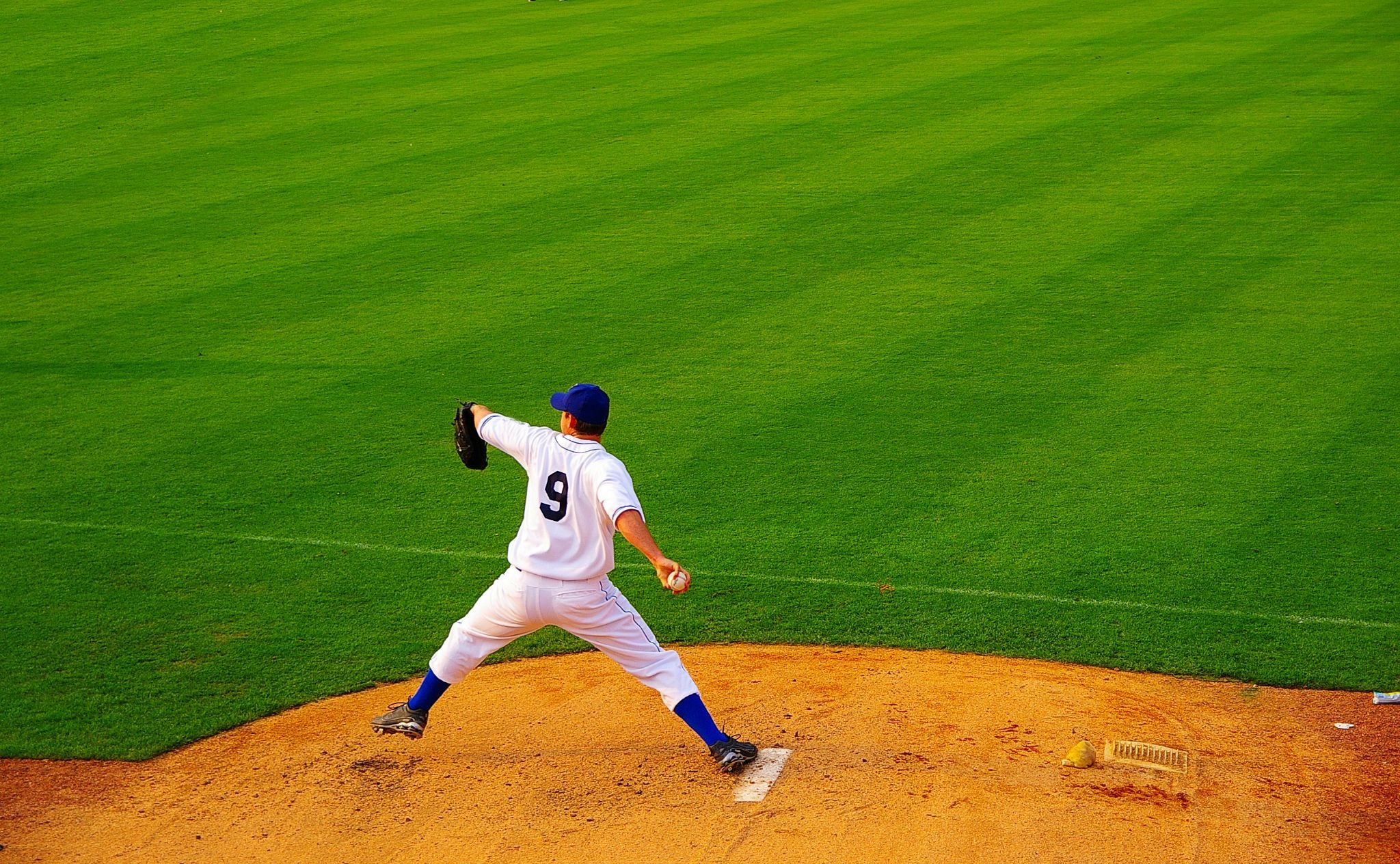 Baseball Shoulder Injuries and How Physical Therapy Keeps Pitchers on the Mound
